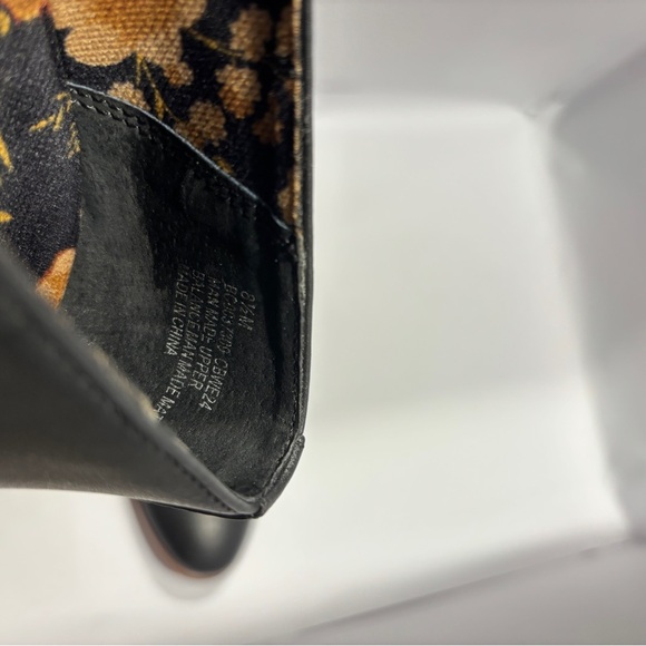 Black Leather Women's Loafers - Picture 6 of 6